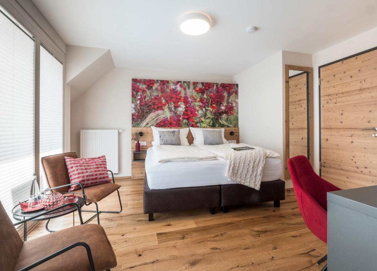 Landhotel Gasthaus Zum Pflug Zell am Harmersbach Bagian luar foto